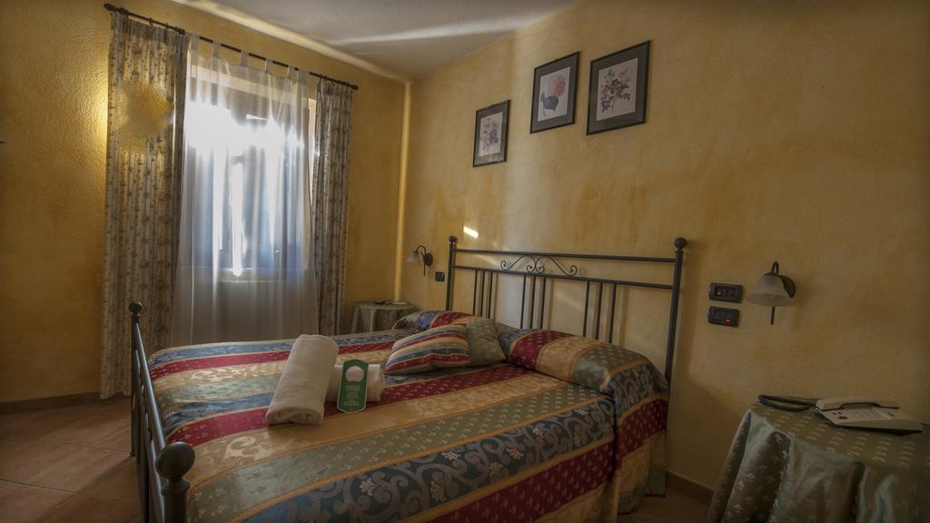La Locanda Del Nocciolo Novello Zimmer foto