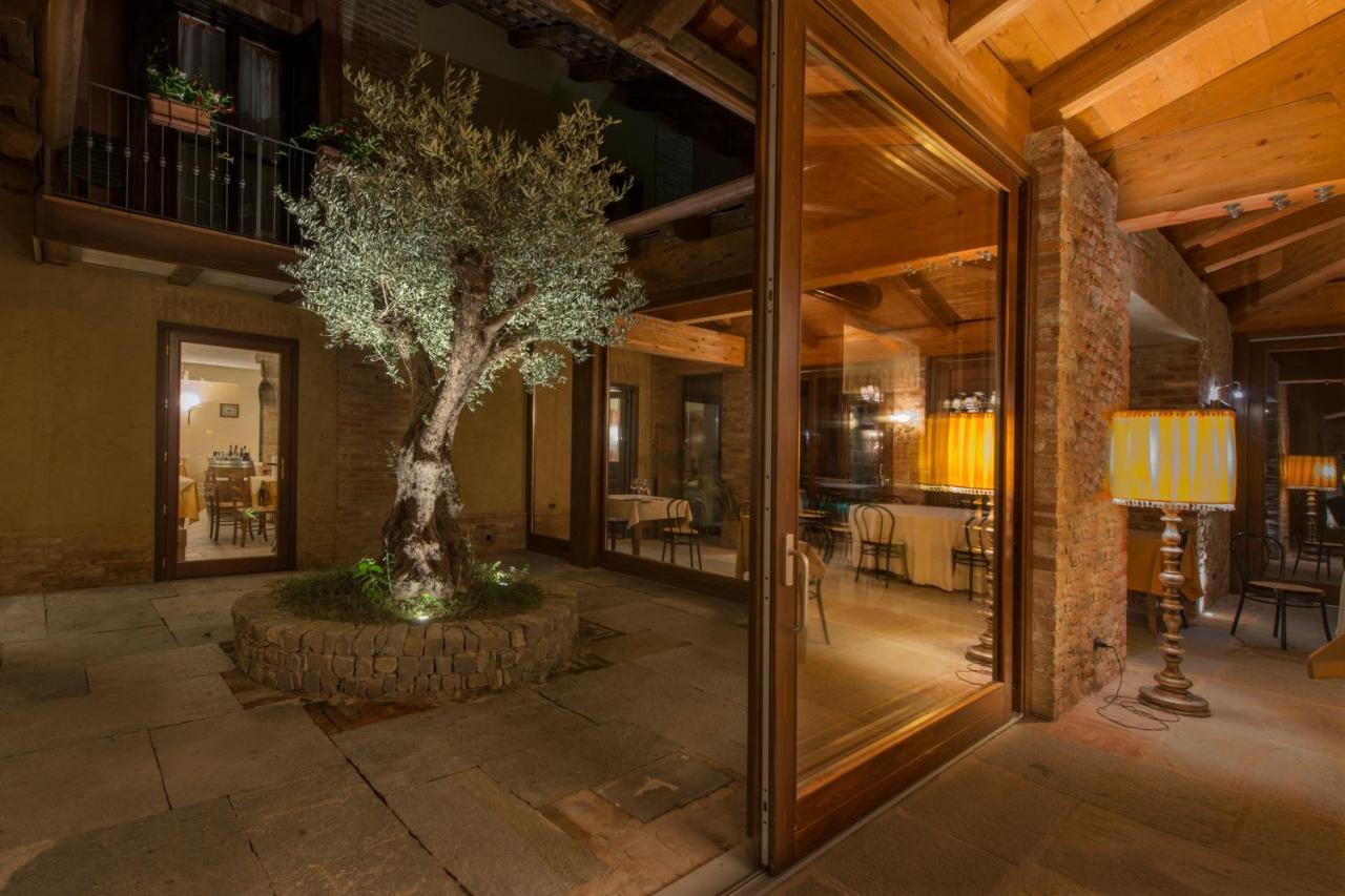 La Locanda Del Nocciolo Novello Exterior foto